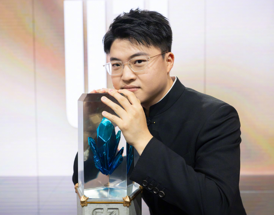 T1绝地反击JDG，Uzi完成帽子戏法的简单介绍