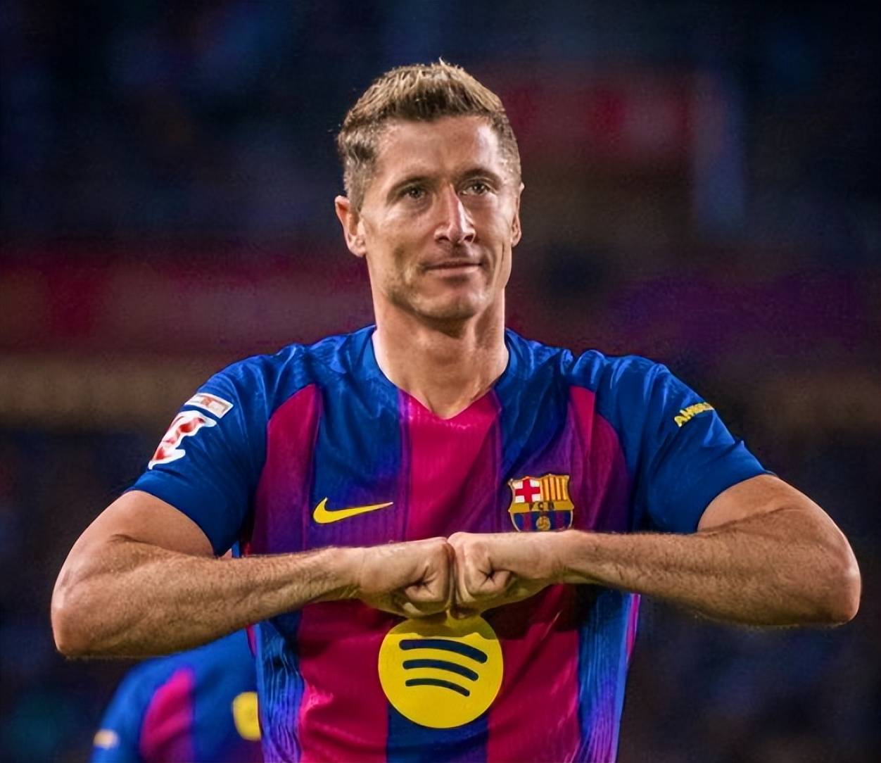 包含塞维利亚客场逆转，保持不败纪录！的词条