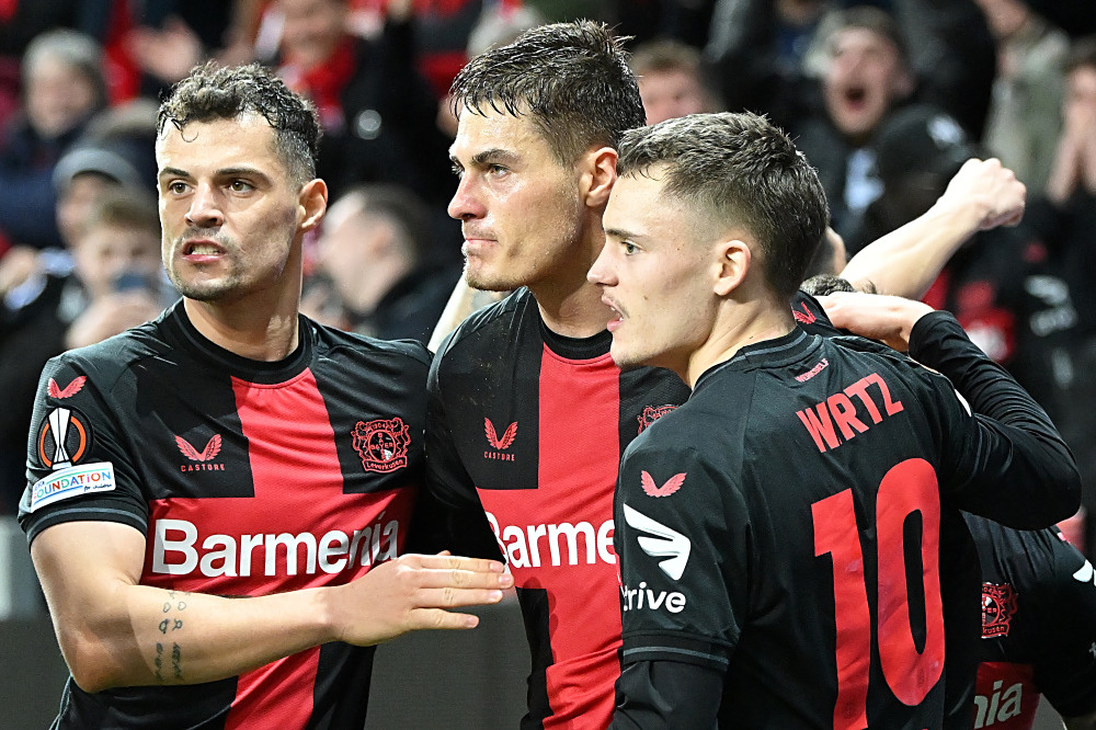 开云官网-绿茵场上的角逐激烈异常，胜负悬殊的简单介绍