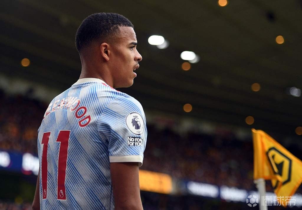 包含尼斯客场逼平马赛，保持不败的词条