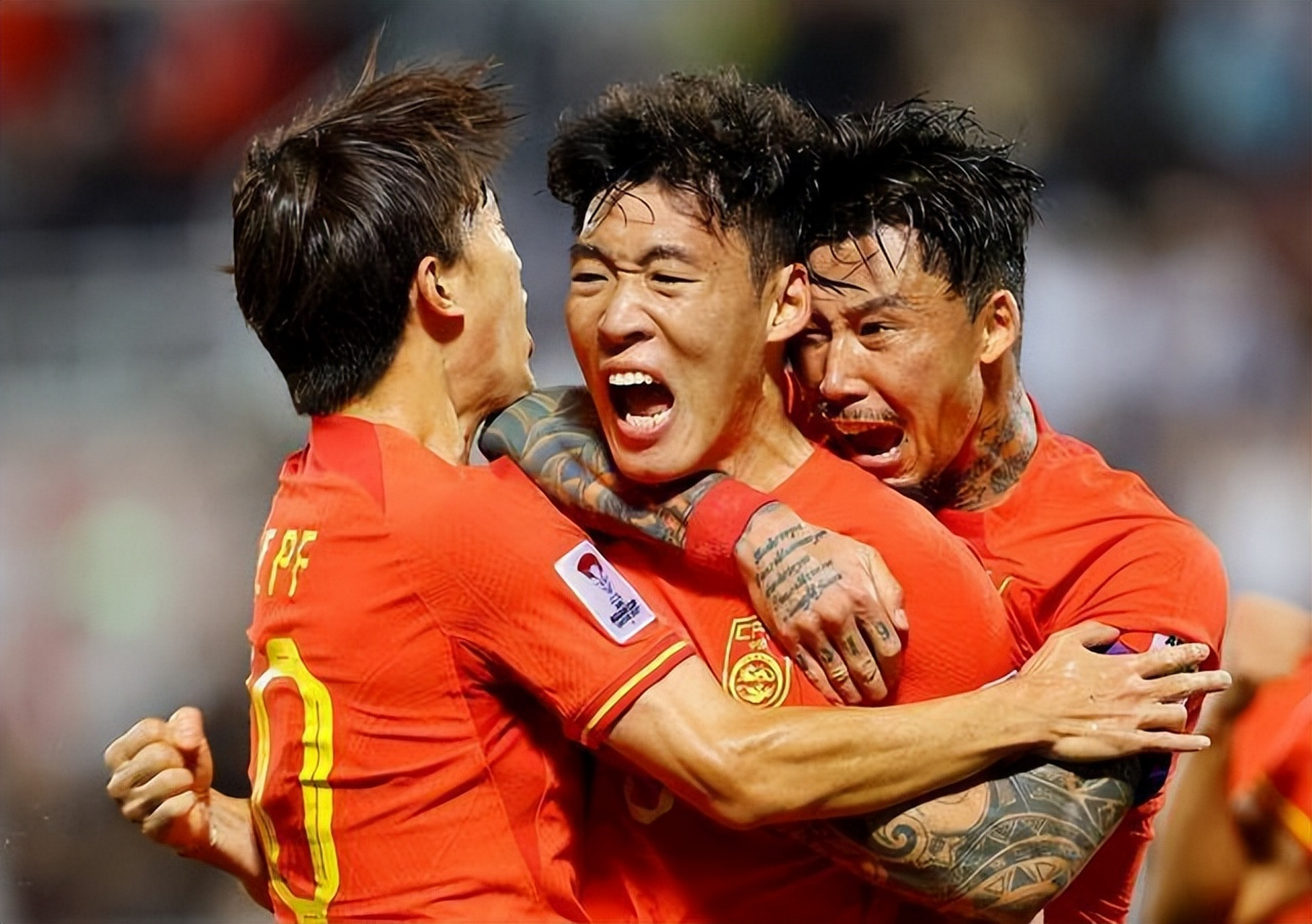 中国球员在国际足球联赛中崭露头角