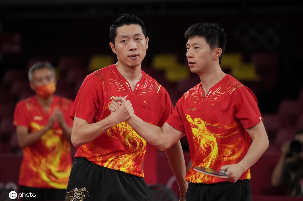 英格兰队力克韩国队，马龙关键制胜的简单介绍