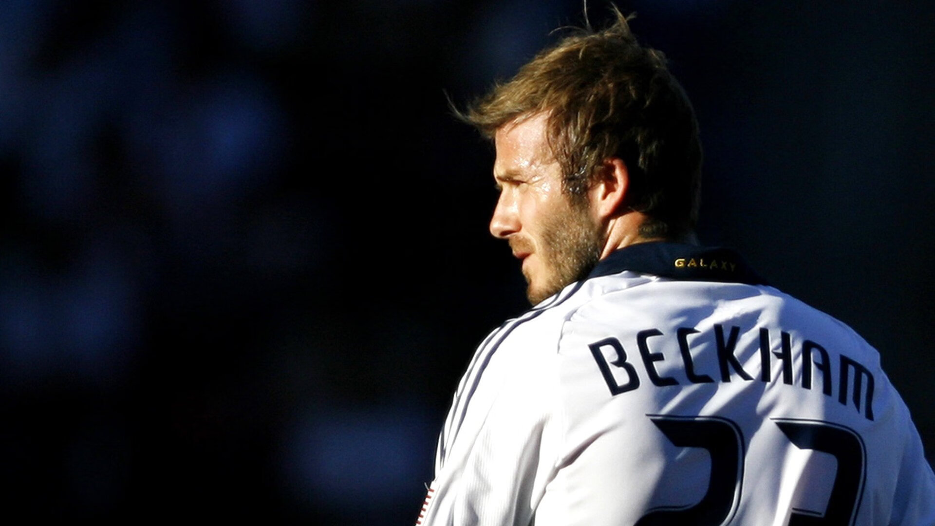 德里赫特爆发，荷兰新星如何照亮土耳其与喀麦隆的鏖战之夜